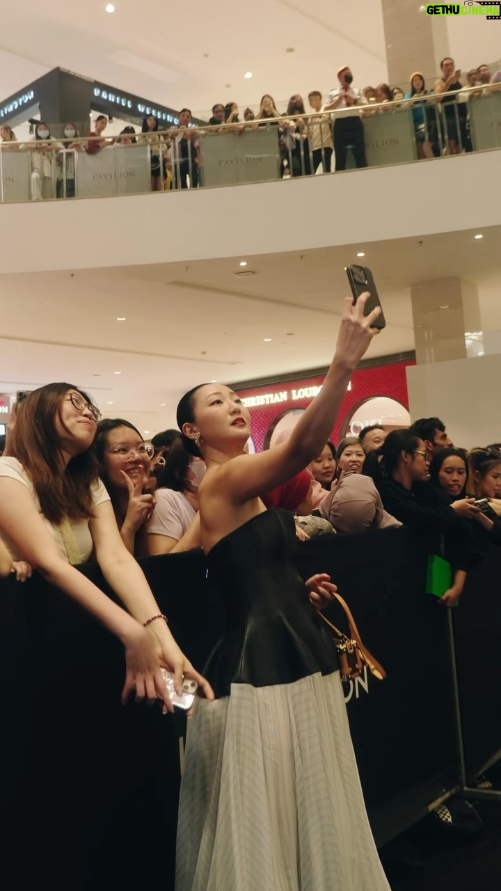 Jojo Goh - 1.1K Likes - Nothing like the grand opening of @louisvuitton at Pavilion KL - the beautiful new store, the black carpet, the hype, the VIPs, the music, the crowd, the Jackson Wang.
#LouisVuitton