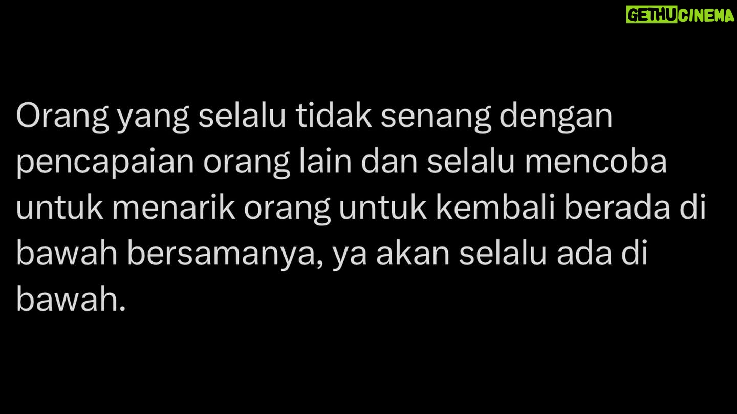 Joko Anwar - 9.1K Likes - Mending habisin energi belajar dan bekerja buat bisa naik kelas juga.