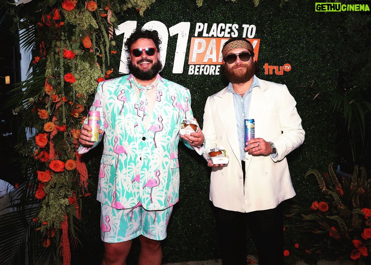 Jon Gabrus - 1.9K Likes - We had a premiere party last night and we also happened to look very good. Thanks to @smirnoff for helping with both. #101placestopartybeforeyoudie
🧔🏻: @theaistenes
🕴: @shinestythreads
💐: @thesweetzerlife