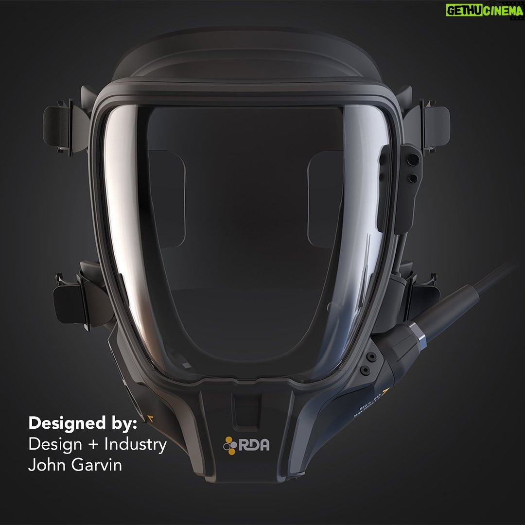 Jon Landau - 5.7K Likes - A big congratulations to John Garvin and the teams at @design_industry and @wetaworkshop for their @gooddesignaus win with the Avatar Dive Mask over the weekend.
The Avatar Dive Mask design was a collaboration between several key departments and individuals, including @jamescameronofficial, John Garvin (Supervising Master Diver), Nathan Burke and Choor-Hong Tan (Design Industry), Lans Hansen (@wetaworkshop) and @debscottcostumes (costume design).