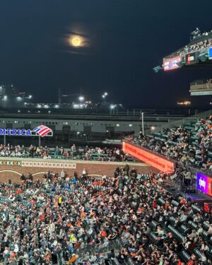 Jon Miller Instagram - SWIPE⬅️ 🍓🌖 The Giants won beneath the glow of the Strawberry Moon last night, 4-0‼️💯 In these shots the moonrise is seen from the radio booth at 8:43p, PDT…then moving higher into the darkening sky. ⚾️ Alex Cobb #superchill #shutout (Photos shot from the @knbr booth w/ my iPhone 14 Pro Max). ************************************************************* #sfgiants #sfgigantes #orioles #strawberrymoon #fullmoonparty #fullmoon🌕 #fullmoonvibes #fullmoonrising  #fullmoonmagic #yayarea #yaaasss #chillvibe #citybythebay #ilovesanfrancisco #ballparkchasers