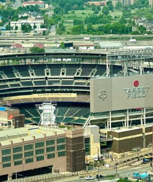 Jon Miller Instagram - SWIPE⬅️ Target Field in downtown Minneapolis from my room at the @sfgiants team hotel @fsminneapolis . This afternoon, it’s the Giants v Twins at 4:40p, PDT. On the radio @knbr 📻, and tv @nbcsauthentic 📺. Cool statues of Hall of Famers @rodcarew_29 and #harmonkillebrew when you enter the yard from downtown. @baseballhall ************************************************************#roadtrippers #yayarea #yaaasss #minnesotatwins #sfgiants #sfgigantes #targetfield #thecitybeautiful #marytylermoore #mightymississippi