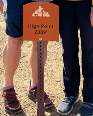 Jon Miller Instagram - SWIPE⬅️ 🌵⚾️ #sfgiants #springtraining Hiking on a day off. Back on the radio tomorrow @giants v @dodgers 12:05p, PST on @knbr and the Giants Radio Network. #pinnaclepeak #dodgers #hikingdog #hikingadventure #yaaasss ⚾️🌵