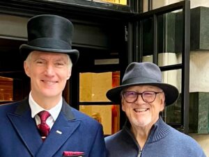 Jon Miller Instagram - SWIPE⬅️ 45 days until Giants pitchers and catchers report to #springtraining …so, what to do? We decided to go to London , which is dazzling during the holidays. 10 pics/vids (1-4)..We stayed at @thesavoylondon where they had it snow on the driveway each day between 5-7 pm! #letitsnow❄️ (5-6)..we stumbled upon a festive night of Christmas songs called “The West End Sings at Christmas” which featured many West End stars performing with the students of the West End MT school. SoundUp⬆️ #alliwantforchristmasisyou #westendlive (7-8)..Went to the #shardview at the top of the tallest building in Europe. Stunning views of the historic city! @towerbridge @thetoweroflondon #riverthamesview (9)..Wonderful night at 300-year old @stpaulscathedrallondon for The Prince’s Trust annual Christmas Concert. £500,000 was raised for underserved kids. A night to remember! #yaaasss @damejoannalumley #vanessaredgrave #stpaulscathedralchoir #goat🐐 (10)..The best part, sharing these special memories with our family. @moeleemiller @iamxtinamiller @xander_duke27 @sassyfist @misha_bonaventura @pugilistatrest