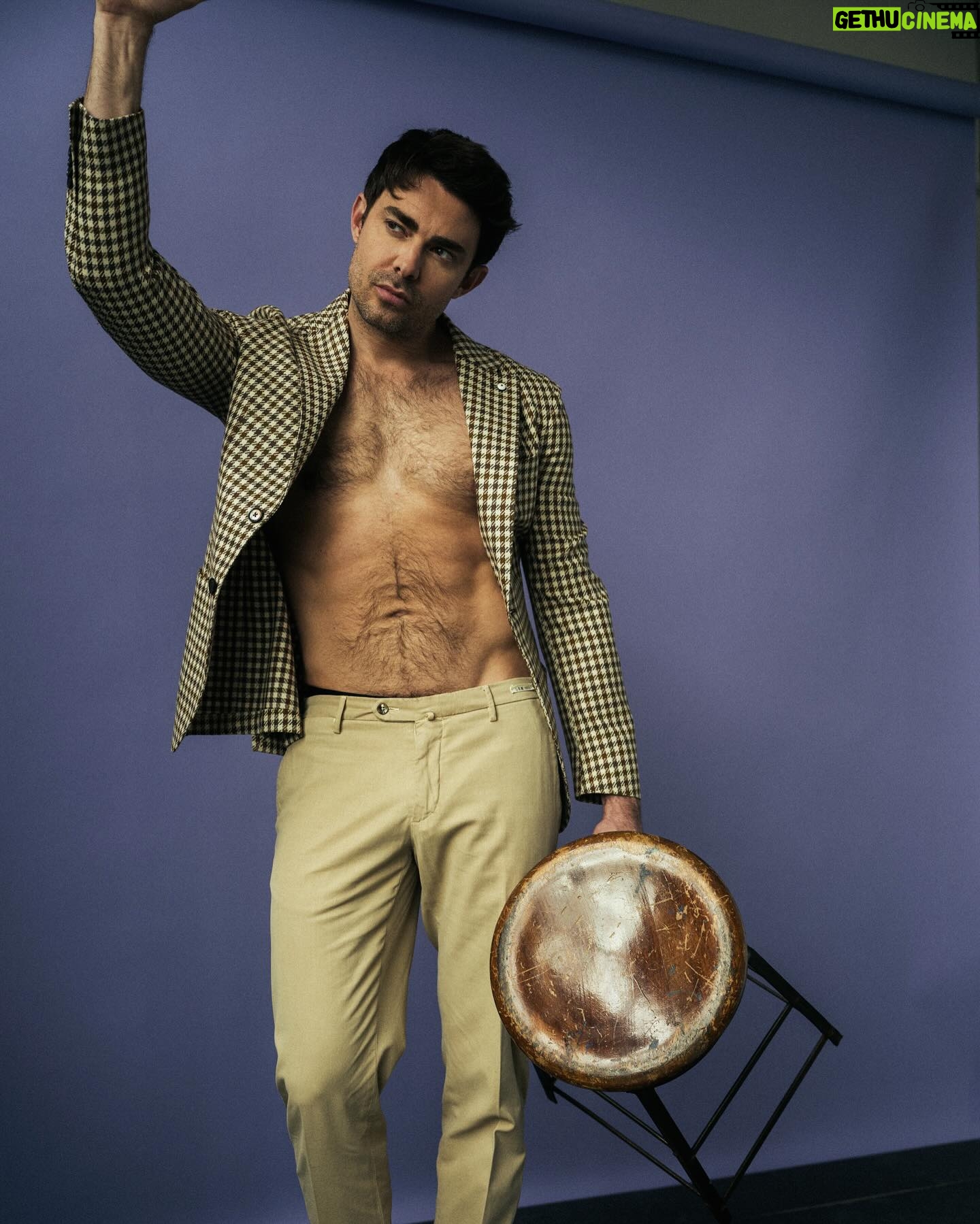 Jonathan Bennett - 18.3K Likes - Who needs shirts when you have chest hair?