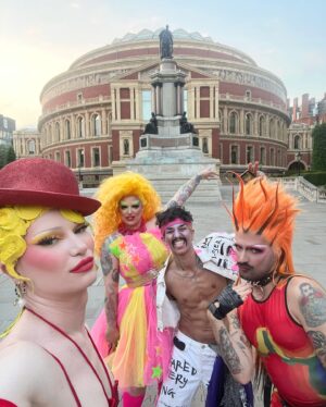 Jonbers Blonde Instagram - Hi Cyndi!

Such a moment to be invited by the absolute LEGEND @cyndilauper to perform with her at @royalalberthall 

Based my look on Cyndi’s iconic red and yellow look from the Hey Now video ❤️💛