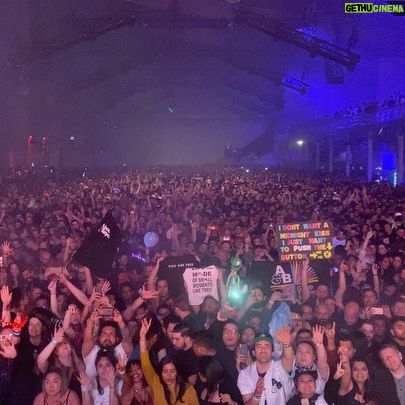 Jono Grant - 1.5K Likes - Happy new year x #NYC #2020 #Aboveandbeyond