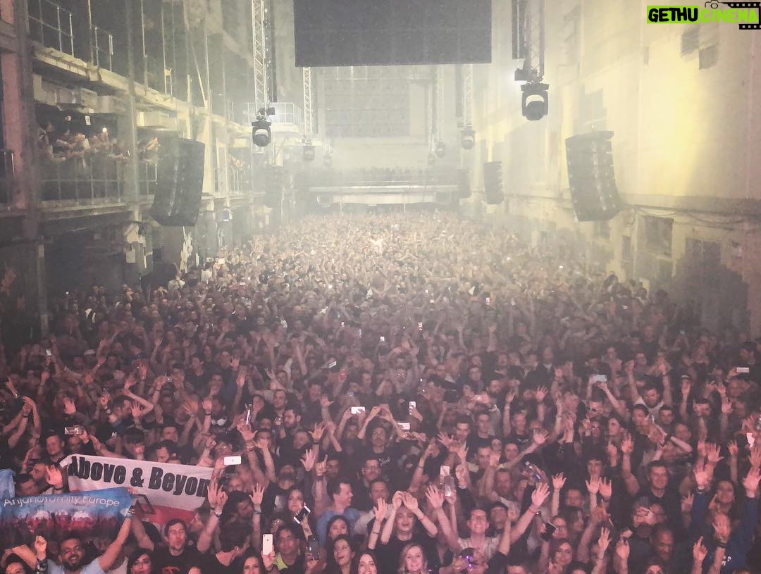 Jono Grant - 3.7K Likes - My favourite giant shoe box #Printworks #London