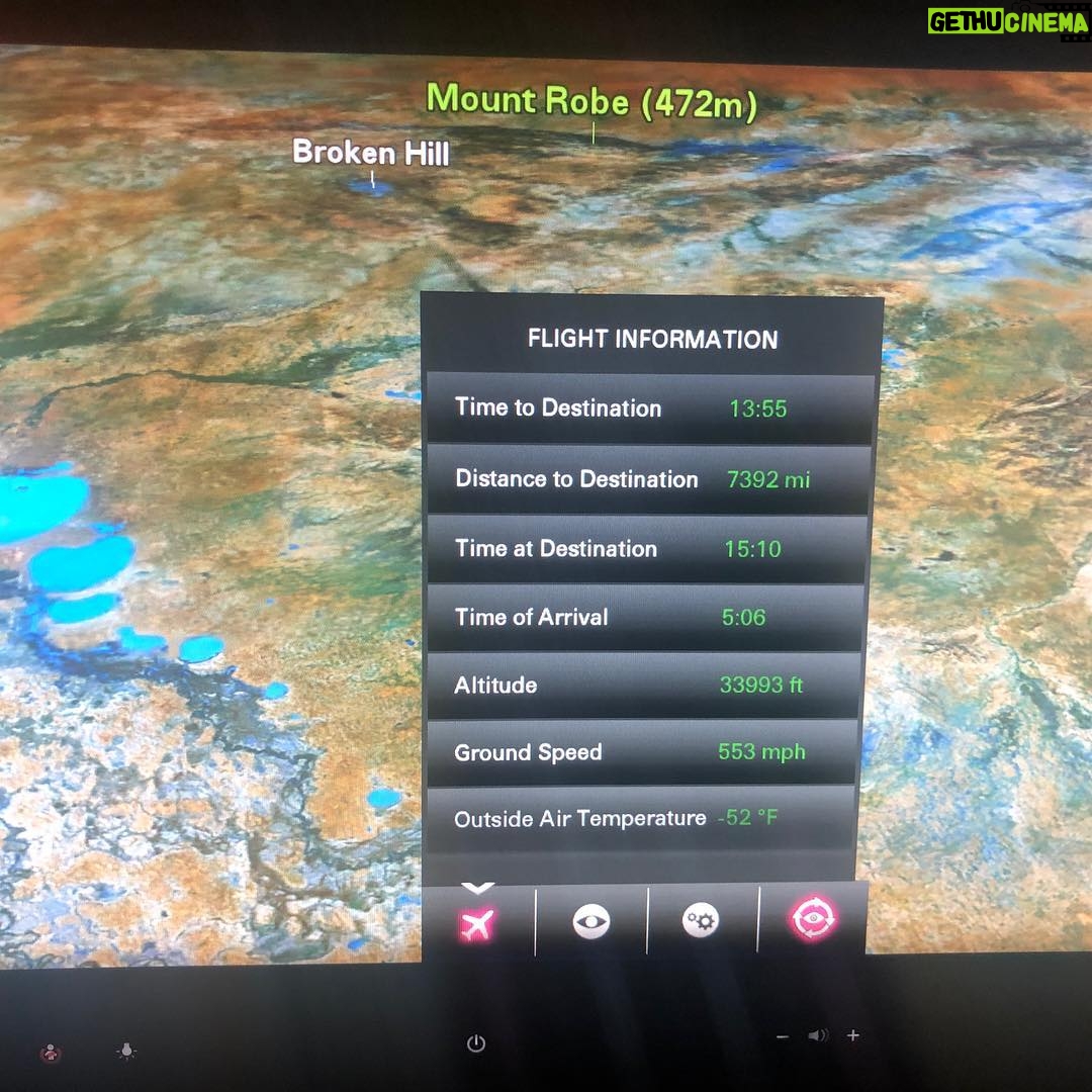 Jono Grant - 2.1K Likes - Hello from 33,993 feet #UpInTheAir #Australia #HomeBound #AboveandBeyond