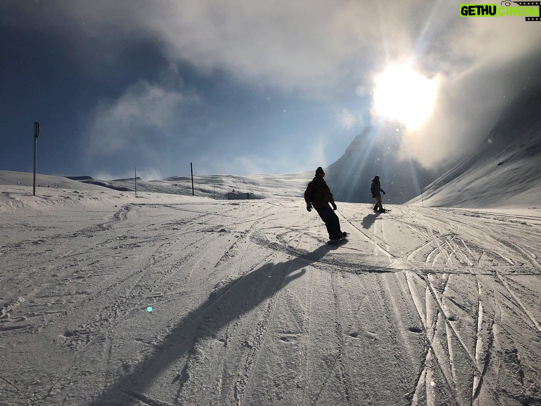 Jono Grant - 1.7K Likes - Life above the clouds today #naturalbeauty #skiing #scenery #France