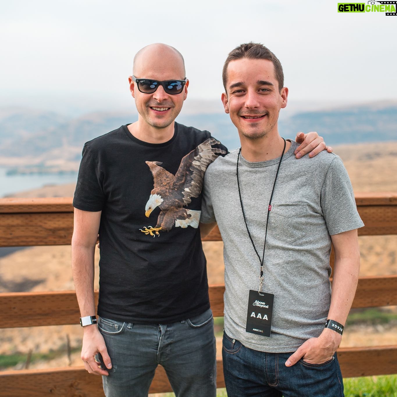 Jono Grant - 2.3K Likes - With maestro @oliversmith at #ABGT250. Can’t believe Group Therapy Weekender is one month away!
#anjunafamily #abgt #grouptherapy
