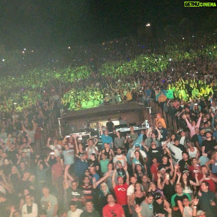 Jono Grant - 2.6K Likes - Another sold out Red Rocks show. Can never take that for granted. Wonderful crowd last night. #RedRocks @oppositetheother @sevenlionsmusic @aboveandbeyond
