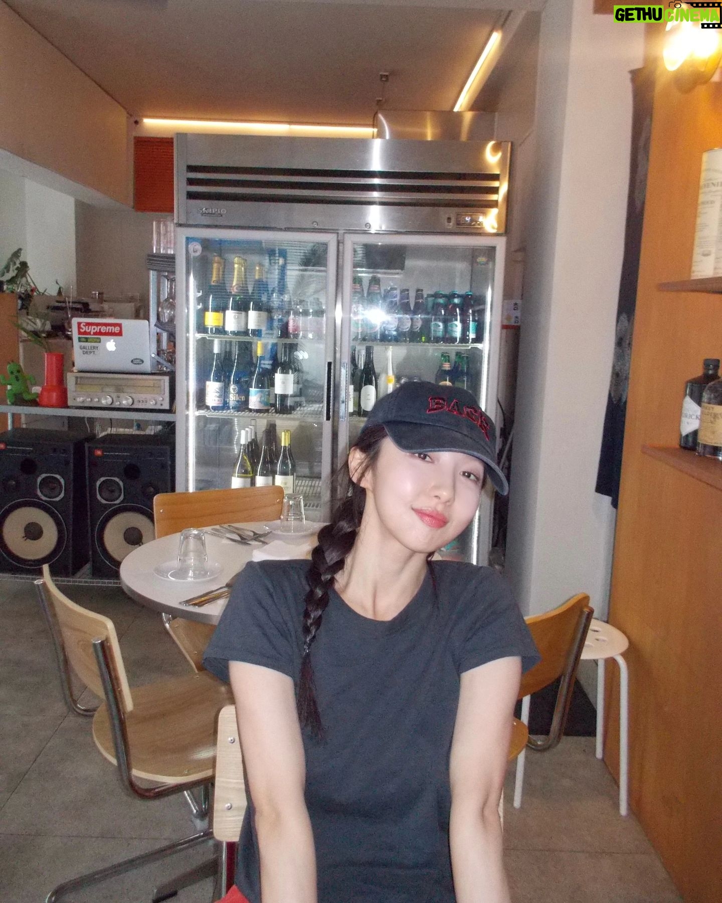 Joo Hyun-young - 17.5K Likes - 따끈말랑했던 날 꺼내보기 ㅎㅎ🖤
