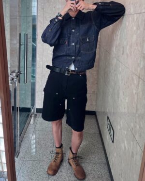 Joo Woo-jae Instagram - 앞머리가 눈을 침범하기 시작했는데...
절대 안자를게요