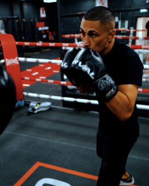 Jordan Gill Instagram - WE’RE LOCKED IN… 

So really, why should you join us at BoxCross?

- Qualified Coaches
- Small Group Classes
- 1to1 Sessions
- 24/7 Access
- High Quality Facilities
- Our Community

If you’re tired of the guesswork around reaching your fitness goals… Our qualified coaches provide structured small group and 1to1 sessions designed to make sure your goals are smashed. Our community inspires enjoyment and accountability. Our facilities are open 24/7 to help fit your training around work commitments. 

It’s crazy to say, but we’re only getting started…

The people that use our gym, attend our sessions and participate through social media are who drive us to create an environment to help you succeed and enjoy doing it!

Message us for any questions and we hope to see you in the gym very soon!

#gym #boxinggym