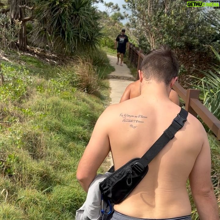 Jordi Webber - 2.8K Likes - When you find your homies…
Make the effort, go the extra mile, wrap your arms around em.
Good company and weekend away with the boys.
The sunny coast provided that medicine
Love you brothers 🤙🏽🌞🌊