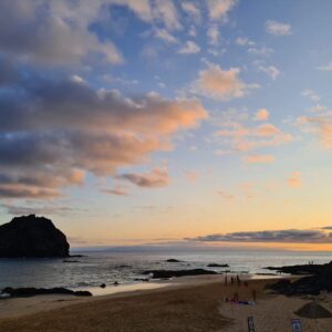 Jorge Gabriel Instagram - De ti jamais me esquecerei...
Dia da Região Autónoma da Madeira, dia também do meu Porto Santo.

#madeira #portosanto #inesquecivel #praia