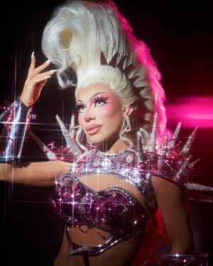 Jorgeous Instagram - ATOMIC BLONDE THUNDERDOME ⚡️🩷⚡️ 

Photo @ericrichardmagnussen ⚡️
Look @perrymeekcostumedesign 🩷
Hair @gorak_eldar ⚡️ 
#Allstars9