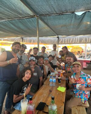 José Fidalgo Instagram - Que fim-de-semana!!!!
O primeiro com o meu puto!!!! @lourenco_.fidalgo que saiu do @offroadcampyamaha na sexta-feira e sábado de madrugada já estávamos a caminho de Faro para o @motoclubefarooficial  com os melhores companheiros de viagem @jmppacheco @ricardovaranda @pedrooo.v_ @mestevao2014 e os seus putos e estarmos na companhia de outros tantos que já lá estavam. @srcustomgarage @pedrotransantonino @_artdag_ @oldspiritmotorcycles @ilegal.pt @no_class.kustom_motorcycles @sandradamiao_cherrybomb @nima_kikomotos @pittadesigns @theleathersoul73 @jorge.batista.180 @joao.silva.twentyone @harleyriderssetubal e muitos mais. 
Que fim-de-semana, meus!!!!!!