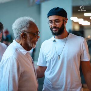 José Gil Instagram - A rotina de shows não para, mas estava com muita saudades de reviver esse encontro em Família. A próxima passagem da turnê “Nós A Gente” começa amanhã em São Paulo, dias 14, 15 e 16 de setembro. Até lá, bora reviver alguns momentos especiais que só a família e a @naturabroficial poderiam proporcionar.

@naturabroficial #publi #NosAGente #gegeprods #NaturaNosAGente