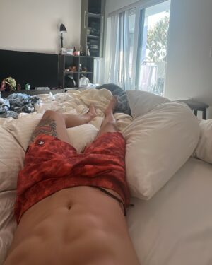 José Victor Pires Instagram - Big dump!! do tamanho da quantidade de emoções e sensações que vivi durante esses 15 dias… eu amo viver, e viver pra mim sempre vai estar nos detalhes, nos cheiros, nas risadas, observações, aprendizados, viver é estar presente e eu estou… grato 🙌🏼 25LAxVegas . . . continua