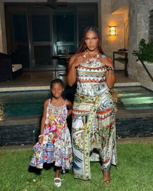 Joseline Hernandez Instagram - Spending days and nights in #puertorico with my family is so fulfilling 🙋🏽‍♀️🙋🏽‍♂️🙇🏽‍♀️