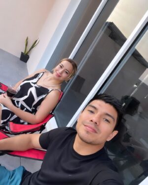 Joselito Velazquez Instagram - Gracias a Dios aquí pasando una tarde tranquila con mi princesa 👸 y mi princeso 🤴🏻 Saludos 🫡🙏🏼