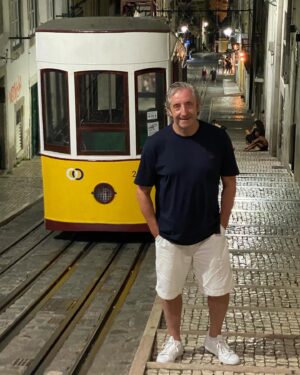 Josep Pedrerol Instagram - Foto-postal típica de Lisboa con mi habitual naturalidad 😉