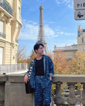 Joshua Instagram - Happy memories in Paris 💙 #marni