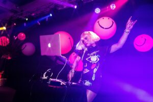 Joslyn Fox Instagram - Happy to put a smile on everyone’s faces at The 2019 Harvey Ball honoring Dale LePage with The Smile Award. DJ Joslyn Fox rocked the house at The @dcucenter providing music for dinner, a surprise performance, and a post award ceremony after party.

See why I have been nominated Worcester’s Best DJ at some of my upcoming events this weekend at The @beergardenpavilion and @electrichazeworcester

#dragqueendj #theharveyball #harveyball #harveyballsmileyface #harveyballsmileaward #smileyface #worcester #worcesterma #centralmass #massachusetts