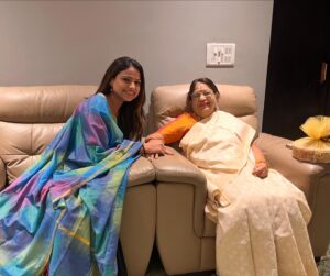 Jovita Livingston Jones Instagram - Another day I would cherish for life… Still can’t believe we spent more than 2 hours at Susheela Amma’s house singing her songs along with HER! This.is.it. It feels like I’ve achieved a milestone in my music journey. It’s going to take a me a while to process to this one 😭❤️

#psusheela #70s #favouritesinger #msvishwanathan #70skollywood #jovitalivingston