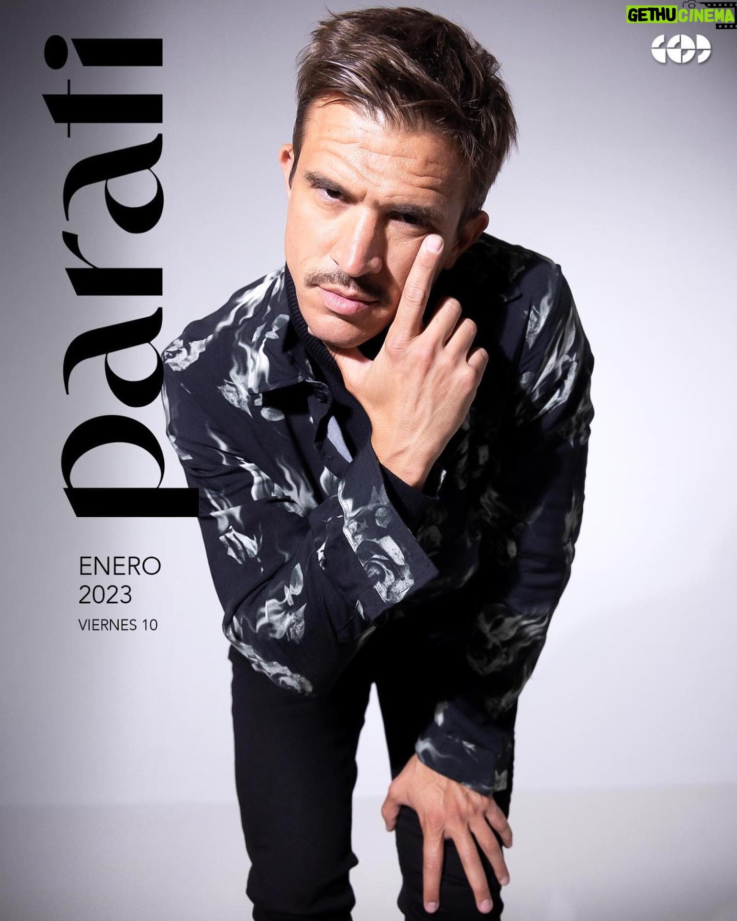 Juan Ignacio Cane - 3 Likes - Especial para “Protagonistas” de @paratirevista • Entrevista @fabi.polinelli • 📸fotos del genio de @chrisbeliera • videos @mirulucena • maquilló y peinó @natiflormkp para @sebastiancorreaestudio • looks
@herenciacustomgarage @bourbon.shop • producción y estilismo la Mejor! @sofiperezysantia 🤗 Gracias a Todos!! Equipazooo!!!