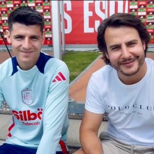 Juanfe Sanz Instagram - HACEDLO. 🏆 🇪🇸 VS 🇩🇪 

@lamineyamal 
@alvaromorata 
@joselumato 
@elchiringuitotv 

#elchiringuitodemega #elchiringuito #tv #eurocopa #eurocopalemania2024 #eurocopagermany2024 #soccer #soccerlife #lamineyamal #morata #alvaromorata #joselu #joselumato #tvshow