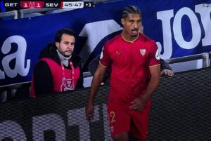 Juanfe Sanz Instagram - Semana top de Copa del Rey. El fútbol a centímetros es otra cosa. 
@getafecf 1-3 @sevillafc 🎥 ⚽️ 
@elchiringuitotv 

#elchiringuitodemega #elchiringuitodejugones #copa #copadelrey #futbol #soccer #tv #television #viral #viralvídeos #work