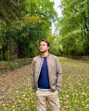 Juanfe Sanz Instagram - Cerveza, chocolate y paisajes belgas 🇧🇪 

#workout #weekend #belgium #puente #desconexion #charging #cargandopilas #otoño #frio #travel #travelgram #travelphotography #chiringuitodejugones #chiringuito #autumn #brussels