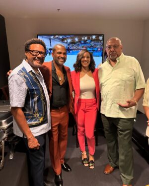 Judge Greg Mathis Instagram - Had a great time at “ONE MIKE“ Comedy club with Owners Mike Epps, Horace Sheffield and Detroit City Council President Mary Sheffield