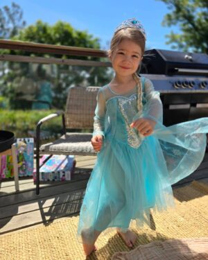 Jukka Hildén Instagram - HAPPY 3 YEAR BIRTHDAY AMIAMIAMI AMPPU GIRL! I love you so so much and you are such a spark of joy, love and a great amount of Latino spice! Crazy how big you already are and can do so many things and stuff 😍🫶🤟 We are lucky to have you ❤️

@chachigonzales
