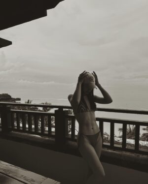 Julia Barretto Instagram - 🩵🪼🧿🌊