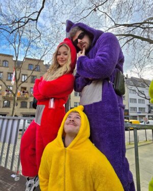 Julia Beautx Instagram - Erstes Kölner Karneval überlebt und für gut befunden 🧚‍♀️ würde wieder LG