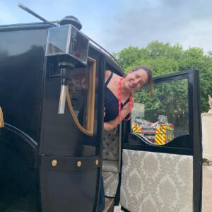 Julia Quinn Instagram - That time I got to ride in the #Bridgerton carriage…