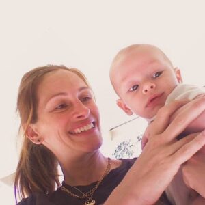 Julia Roberts Instagram - Incredible that this baby is now a towering 17 year old wonder! Happy Birthday beautiful Henry 💙