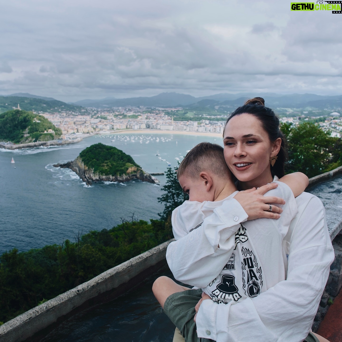 Julia Sanina - 52.4K Likes - Summer postcards 📸