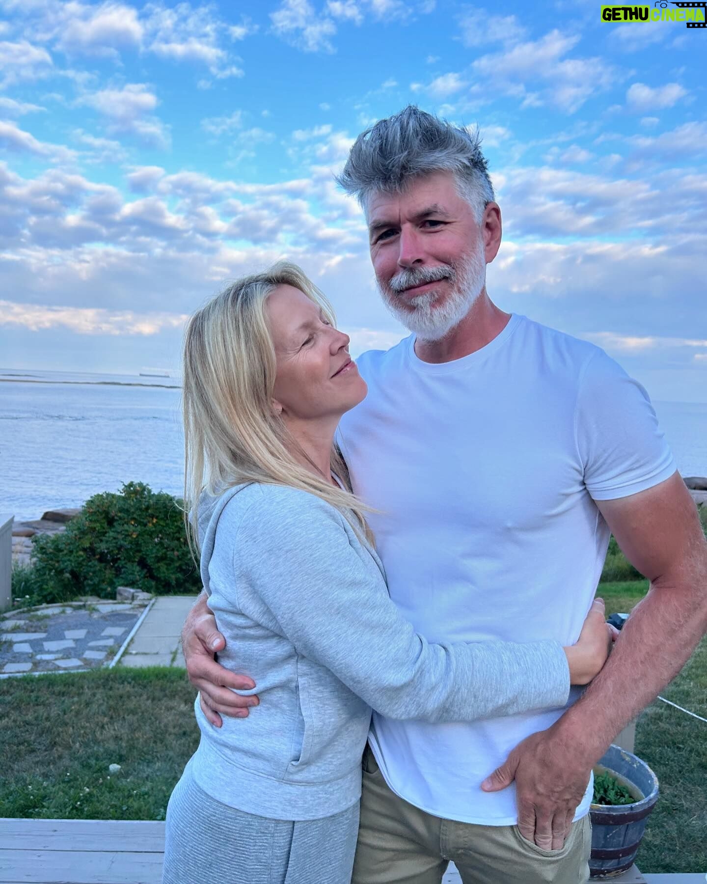 Julie Bélanger - 3.9K Likes - La Côte-Nord.
La famille.
Les vacances.
Tout ça m’a fait un bien fou.
Merci ❤️🦞💫