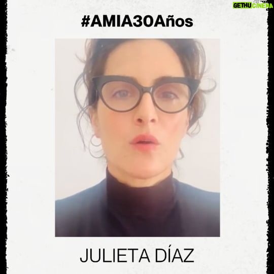 Julieta Díaz - 3.3K Likes - NO NOS VAMOS A OLVIDAR
Hoy @julietadiaz77 recuerda qué estaba haciendo cuando estalló la bomba en la AMIA y asesinó a 85 personas.
Seguimos contando lo que pasó.
Seguimos contando los años de impunidad.
Como hace 30 años, SEGUIMOS CONTANDO CON VOS.
Te esperamos en el Acto Central el jueves 18 de julio a las 9:30, en Pasteur 633.
#MesDeLaMemoria #AMIA30Años