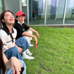 Jung Eun-ji Instagram - ☀️낮과밤이다른그녀막방🌙