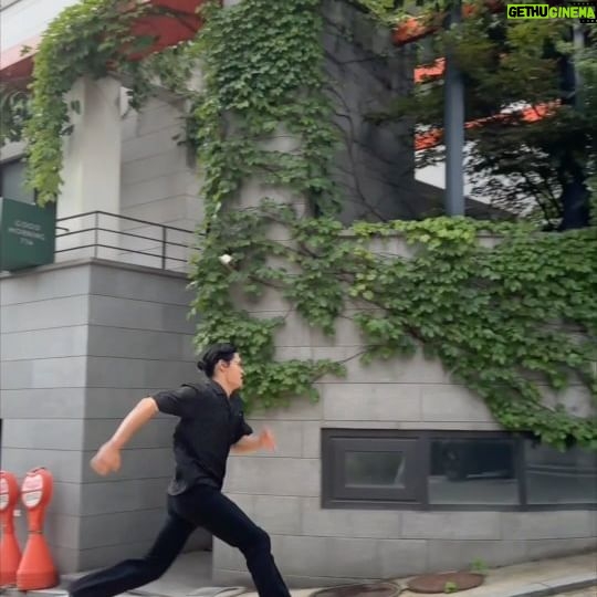 Jung Hyuk - 59.2K Likes - 그가 달리는 이유