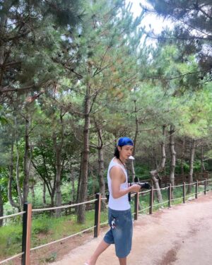 Jung Hyuk Instagram - 동네 이모의 핫한 양양 나들이