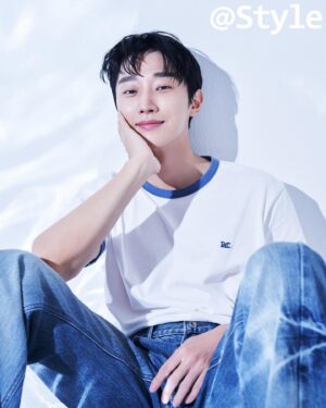 Jung Jin-young Instagram - 앳스타일 8월호