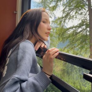 Jung Lea Instagram - Sunny day☀️
#ineedswitzerland
