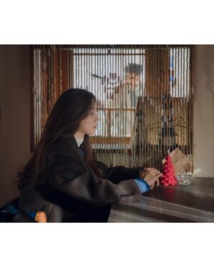 Jung Ryeo-won Instagram - .
그럼에도 불구하고-
호혜.
.
#졸업
tvn 9:20 오늘밤🙆‍♀️
